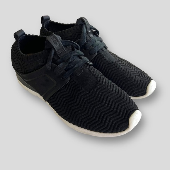 UGG Shoes - Womens UGG Willows Treadlite Black Knit Trainer Sneakers.
